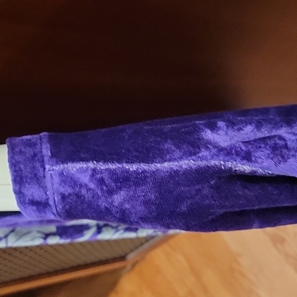 Heyne Bogut | Purple Velvet Short Sleeve Top Gray Design Art To Wear - Size M - Picture 6 of 11